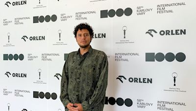 'Vino la noche', del peruano Paolo Tizón, gana dos premios en el festival de Karlovy Vary