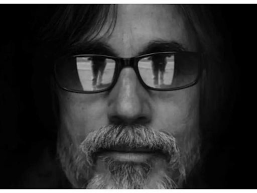 Jackson Browne’s ‘The Drums of War’: A timeless anti-war anthem | World News - Times of India