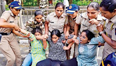 Outrage Erupts Over Mumbai University’s Ban on Protests