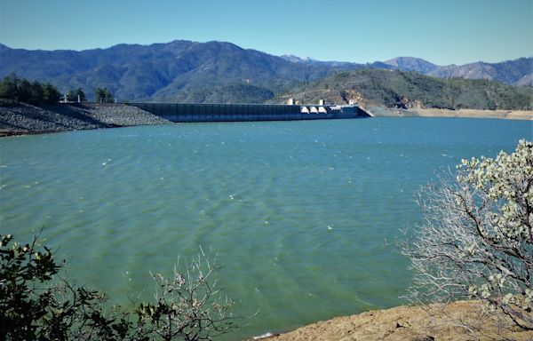 California’s Lake Shasta rises from severe-drought levels in stunning before and after images