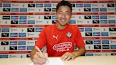 Southampton sign Japan's Sugawara from AZ Alkmaar