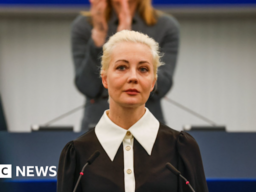 Russian court orders arrest of Yulia Navalnaya