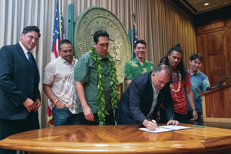 Gov. Josh Green signs vacation rental bill into law | Honolulu Star-Advertiser