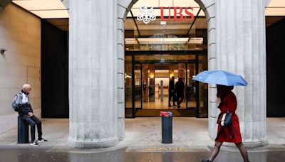 UBS Splits Wealth Management Leadership in Executive Shake-Up