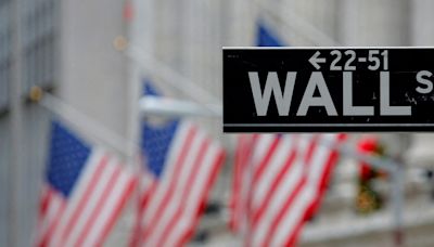 US SEC poised to allow half-penny stock pricing