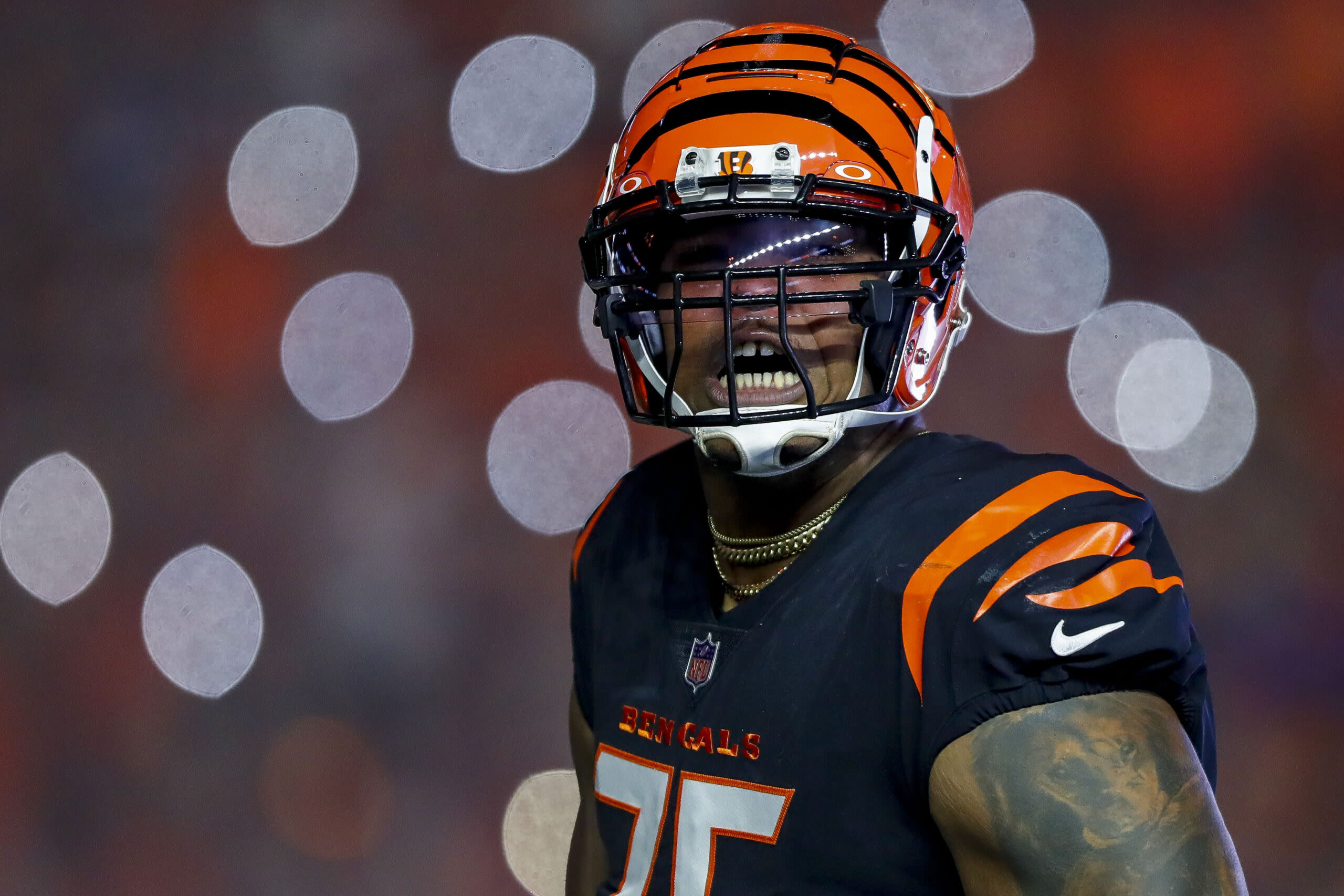 Bengals OL Orlando Brown Jr. calls Cincinnati home for life