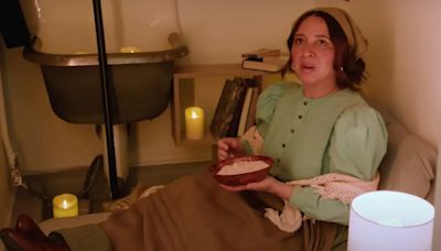 ‘SNL’: Maya Rudolph Gets Caught Living in a Closet 17 Years After Leaving the Show | Video