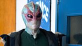 Resident Alien's Alan Tudyk Talking in Full Alien Makeup Behind-the-Scenes Is Hilariously Unsettling