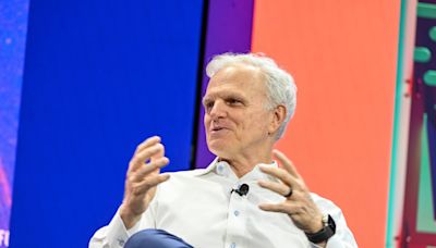 The disruptive mindset that led JetBlue founder David Neeleman to launch 5 different airlines