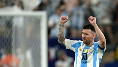 Messi says he is enjoying "last battles" for Argentina