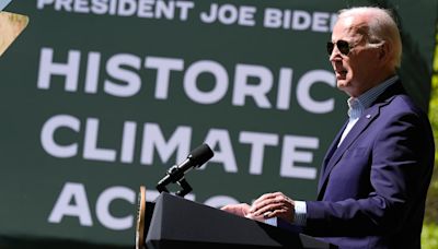 Biden anuncia US$ 7 bilhões em subsídios para energia solar em residências de baixa e média renda