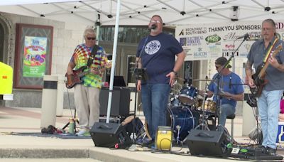 Hey Annie takes the stage at Fridays by the Fountain