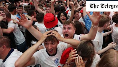 Watch: Best England fan reactions to Jude Bellingham wonder goal – but Ian Wright missed it