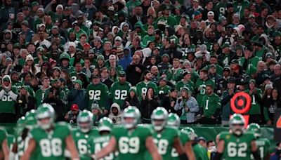 No, your green jersey won’t be banned at the Eagles game in Brazil, NFL says