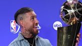 Sergio Ramos da suerte a Doncic…¡y levanta el trofeo de campeón de la NBA!