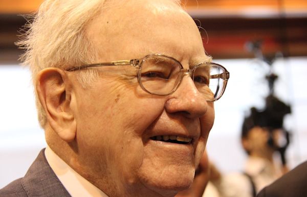 Warren Buffett's Latest $2.6 Billion Buy Brings His Total Investment in This Stock to More Than $77 Billion in Under 6 Years