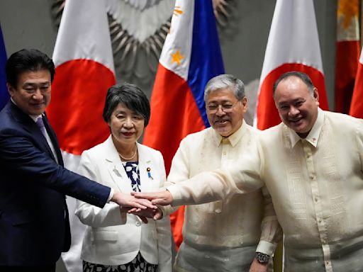 Japan and the Philippines sign a defense pact in the face of shared alarm over China