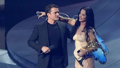 Katy Perry makes steamy Orlando Bloom joke as she makes VMAs history