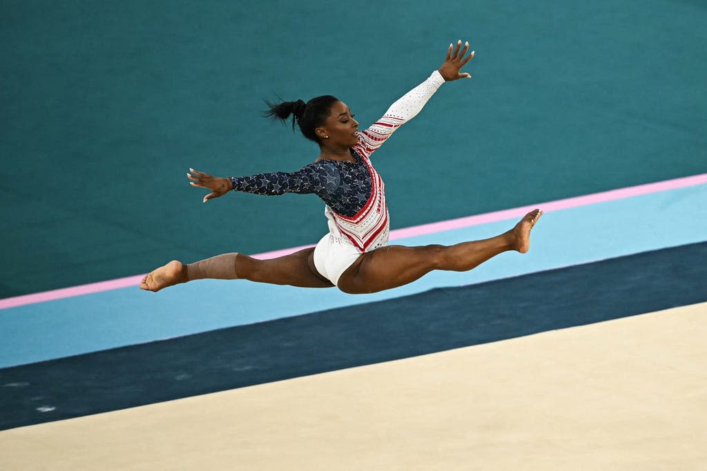 Simone Biles floor exercise seals gold for U.S. gymnastics in team final: Social reactions