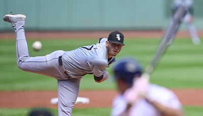 White Sox score 5 runs in 9th, avoid a series sweep with comeback win over Red Sox