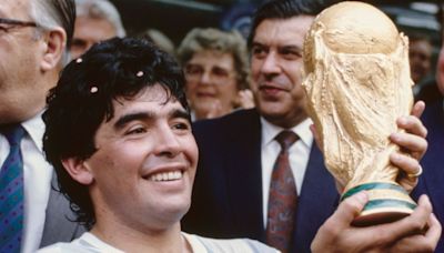Gegen den Willen seiner Familie: Diego Maradonas "Goldener Ball" soll unter den Hammer