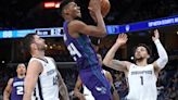 Hawks, Hornets meet in clash of injury-riddled teams