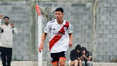 Bastian Demichelis debutó en River, hizo un gol y festejo con el hijo de Maxi López