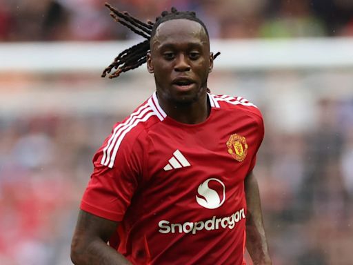 Man Utd consider right-back options with 'offers expected' for Aaron Wan-Bissaka