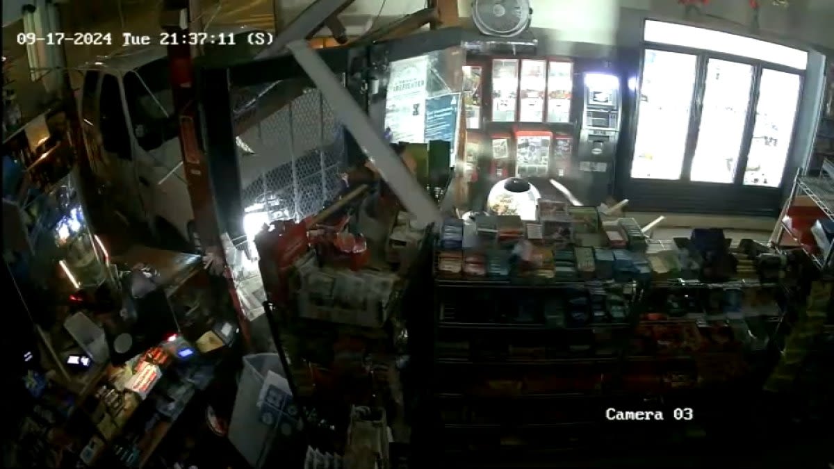 4 arrested after allegedly slamming truck into San Francisco store to steal lottery tickets