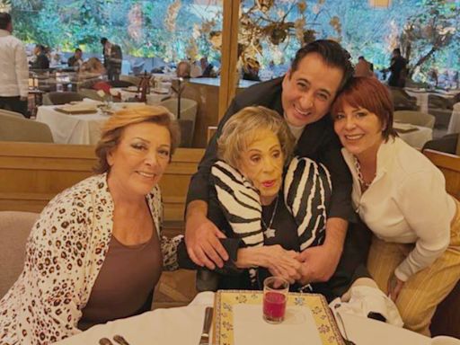 Sylvia Pasquel presume lo bien que luce su madre Silvia Pinal: "tan bella, tan radiante, tan Diva"