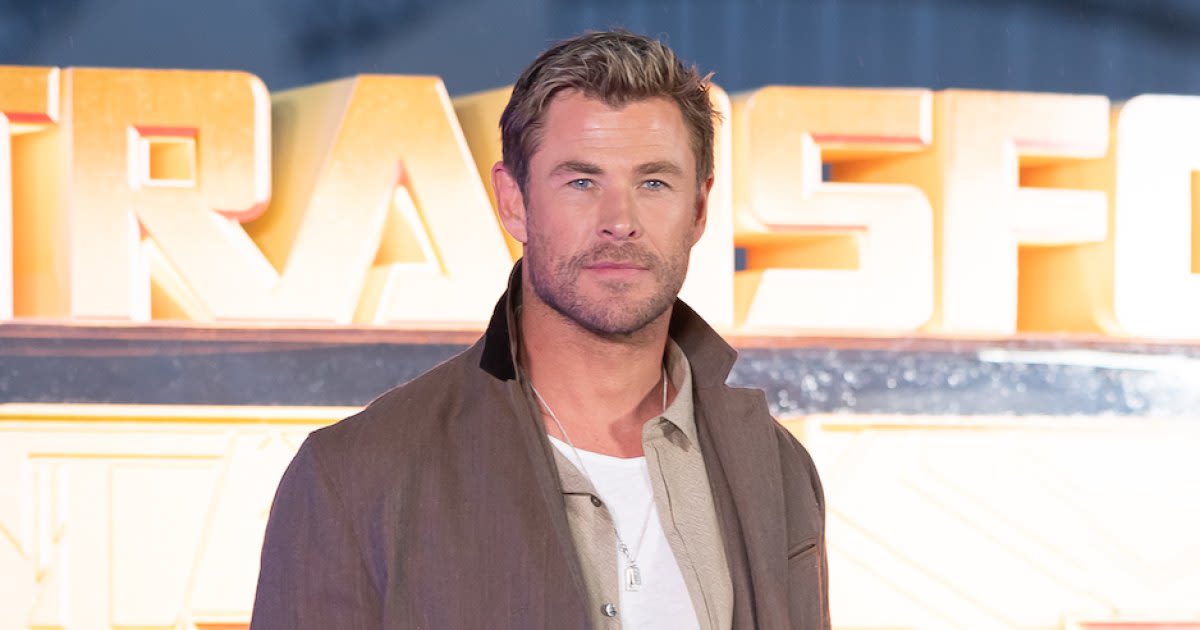 Chris Hemsworth Recalls Hilarious Texting Mishap With Ex-Girlfriend