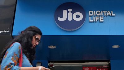 Jio launches 98-day plan with unlimited 5G and calling