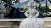 Baseball, petróleo, guacamayas y paisajes de Venezuela forman parte de las Meninas que se exhiben Caracas