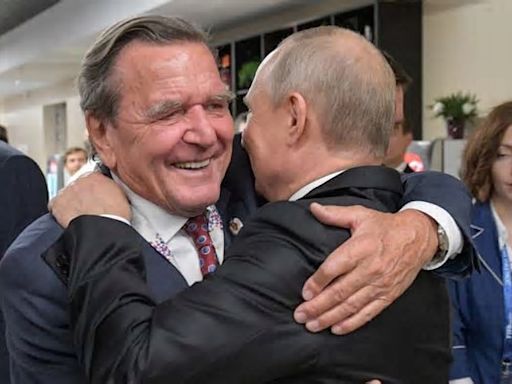 Schröder spricht über „Freundschaft“ zu Putin und ihre „nützliche Beziehung“