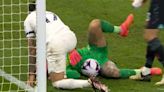 Brasil oficializó la baja de una de sus figuras para la Copa América: el choque con el Cuti Romero que le provocó una fractura