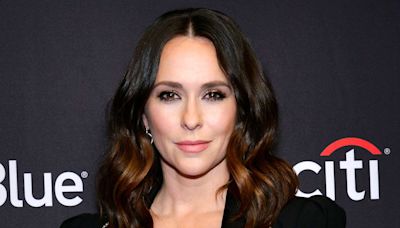 Jennifer Love Hewitt Was 'Living It Up' Wearing a Bridal Gown and Filming Maddie’s Wedding on“ 9-1-1 ”(Exclusive)