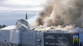 Incendio en antigua bolsa de Copenhague continúa fuera de control pero sin heridos