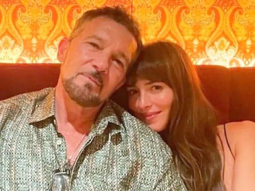 Antonio Banderas Bonds with Stepdaughter Dakota Johnson in Sweet Photo: 'Happiness'