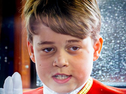 Príncipe George, filho mais velho de William e Kate, pode reestabelecer priminhos Archie e Lilibet como membros efetivos da realeza