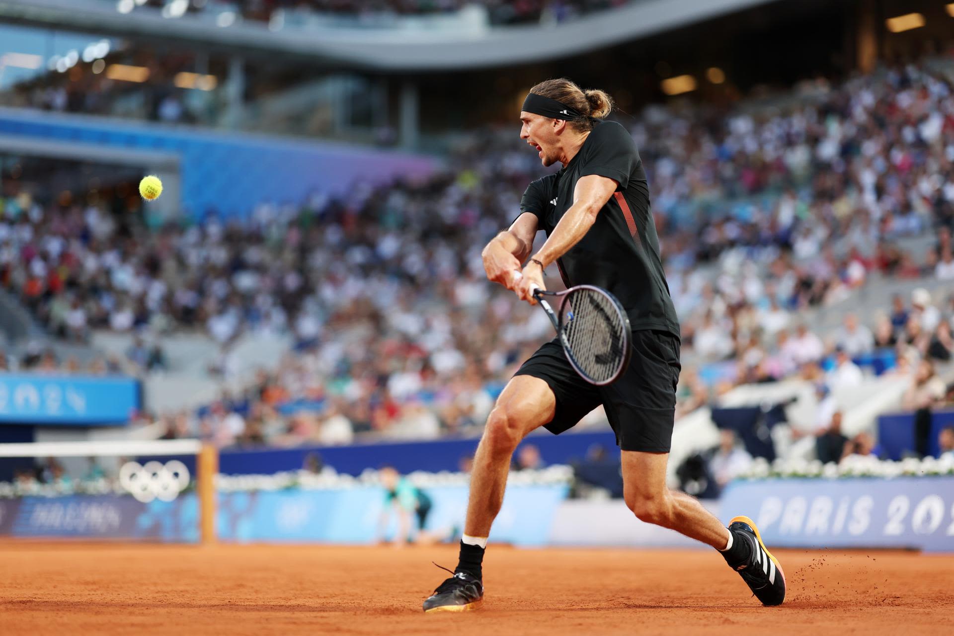 Alexander Zverev kicks off Olympic Games title defense in style