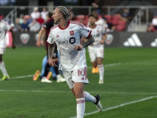 Toronto FC salvages 2-2 draw with DC United after drawing red cards