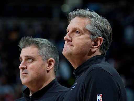 Timberwolves coach Finch returns to practice one day after surgery