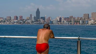 Benidorm absurdo, masivo y ‘kitsch’: “Es un festín para entrenar la mirada”