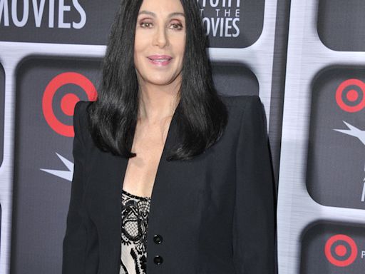 Cher deja muy claro por qué no sale con hombres de su edad: 'Están todos muertos'