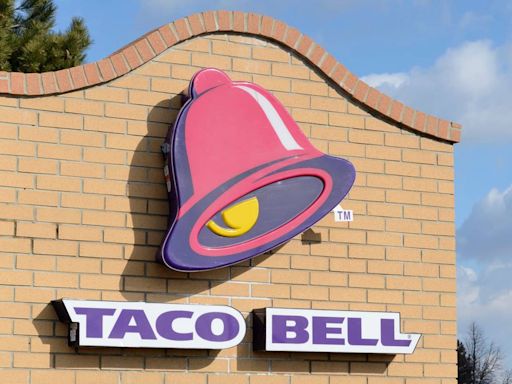 Taco Bell manager saves baby not breathing in drive-thru