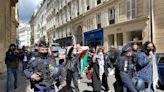 La policía entra en el Instituto de Estudios Políticos de París donde protestan estudiantes por la guerra de Gaza