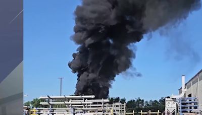 Vehicle fire sends large plume of smoke into the air in southwest Cedar Rapids