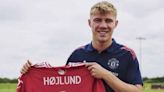 Rasmus Hojlund becomes Man United's new No 9