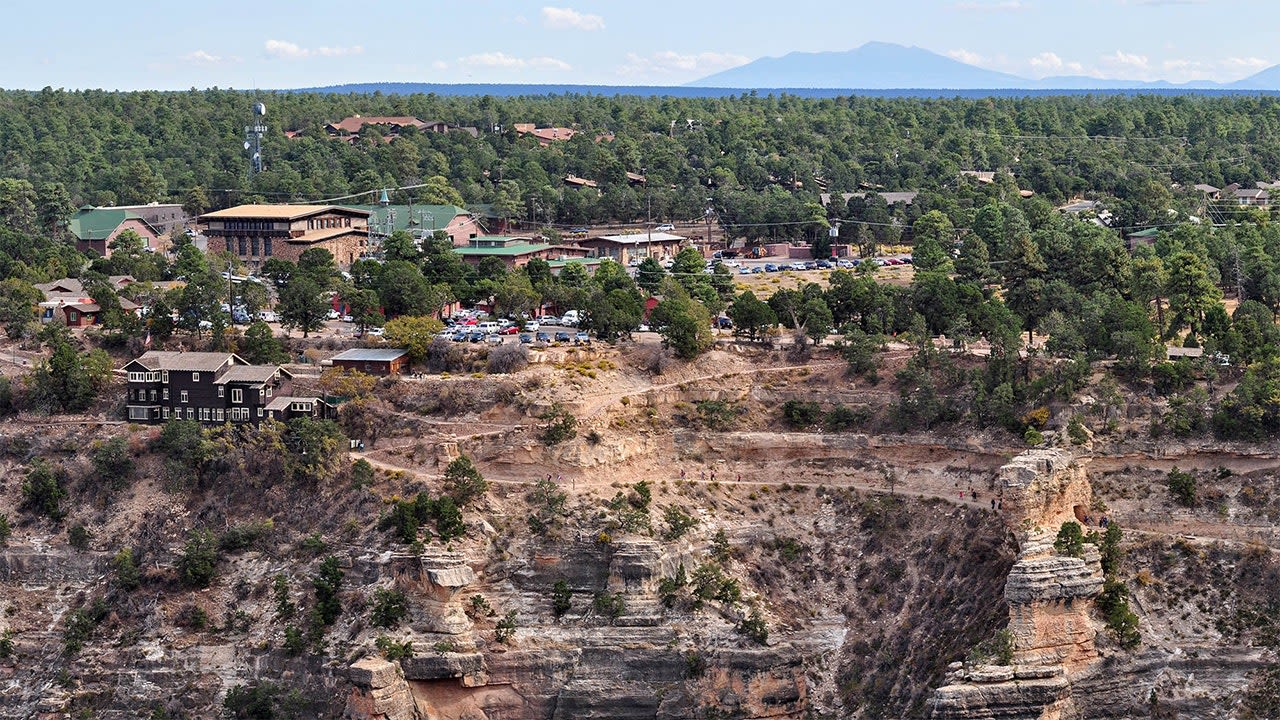 Second Texas hiker in 2 weeks dies on trail at Grand Canyon National Park