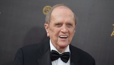 Kaley Cuoco and Mark Hamill lead tributes to ‘comedy royalty’ Bob Newhart: ‘Watching him was a privilege’